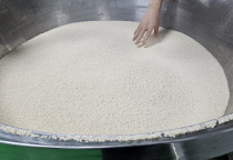 Máy sấy tầng sôi cho khách hàng sấy vừng Máy sấy tầng sôi cho khách hàng sấy vừng