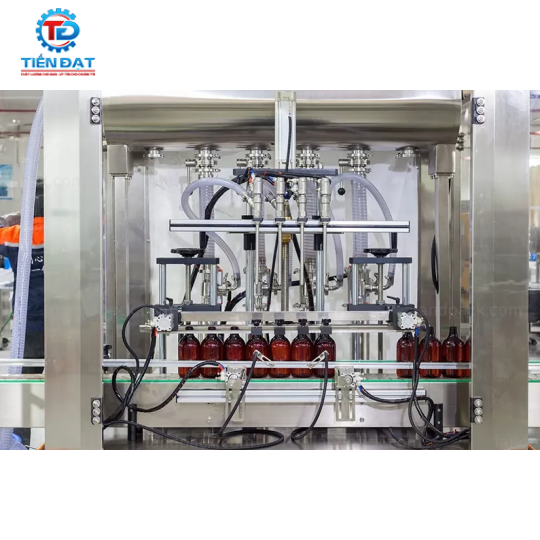Dây chuyền chiết rót và đóng nắp chai dầu gội tự động