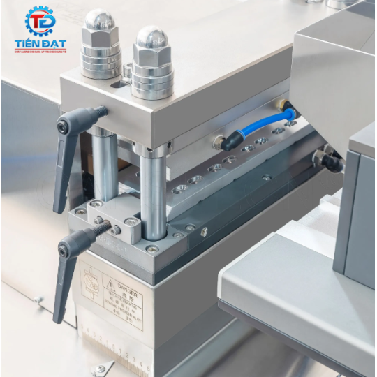 Máy ép vỉ tự động DPP-260